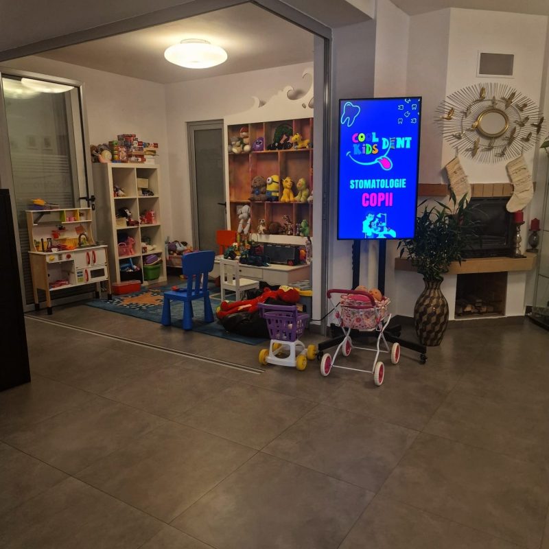 Reteaua Digitala DOOH Indoor - Cool Kids Dent